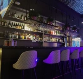 自由里音乐酒吧